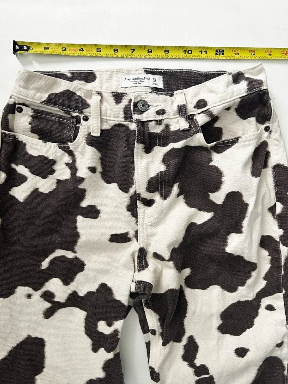 Abercrombie & Fitch Mid Rise Baggy Bootcut Western Cow Print Jeans Size 26 Long